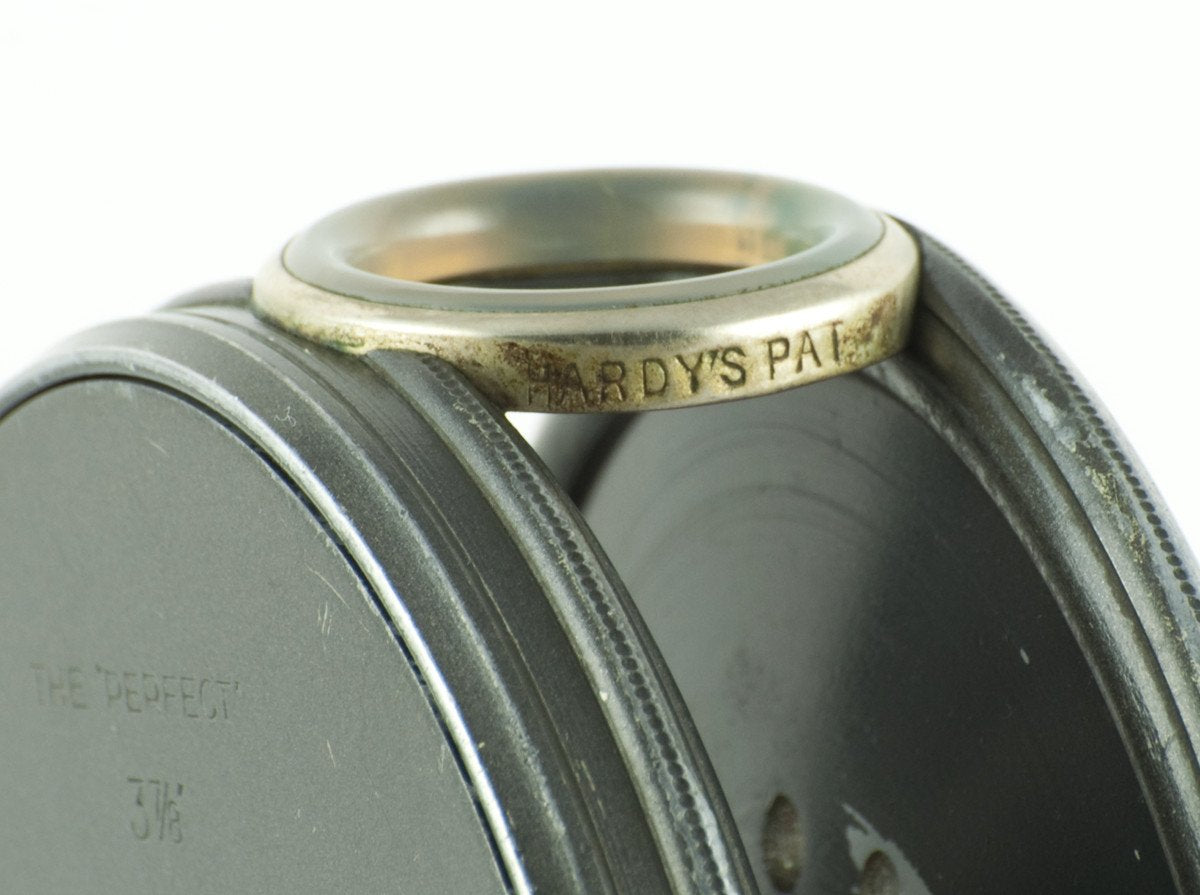 Hardy Perfect 3 7/8" with agate line guide