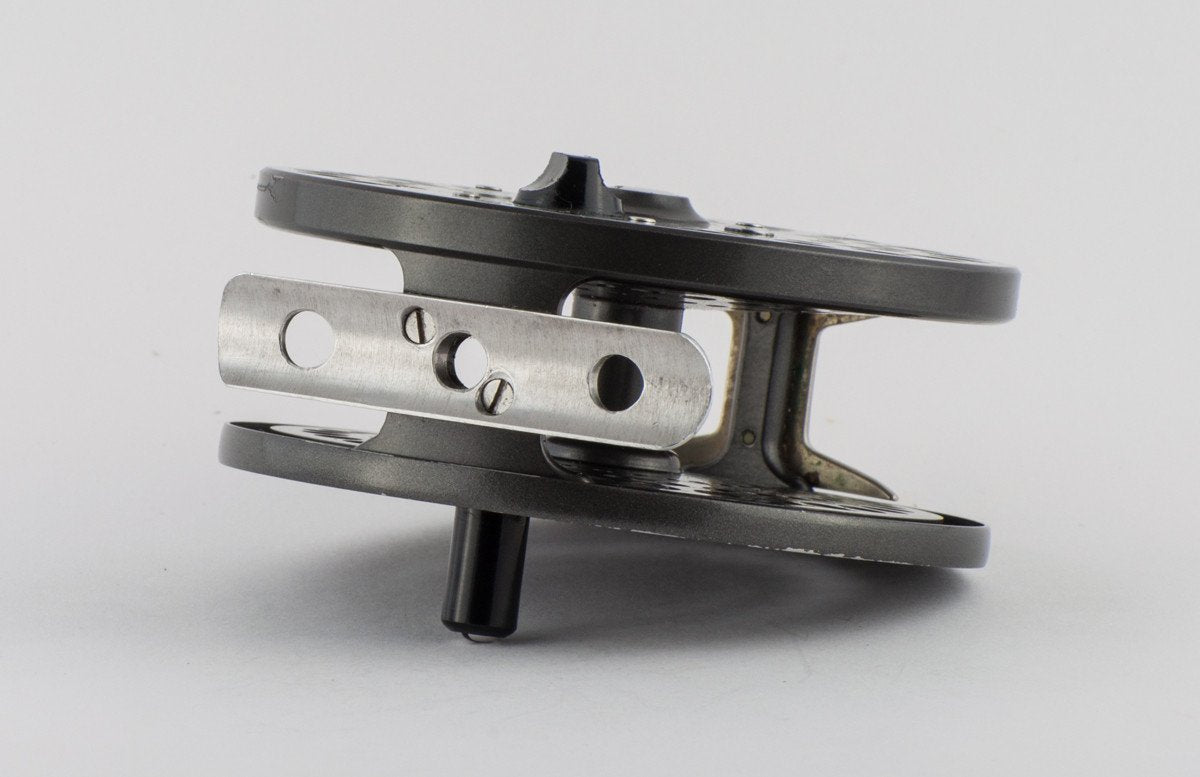 Orvis CFO V Fly Reel - screwback