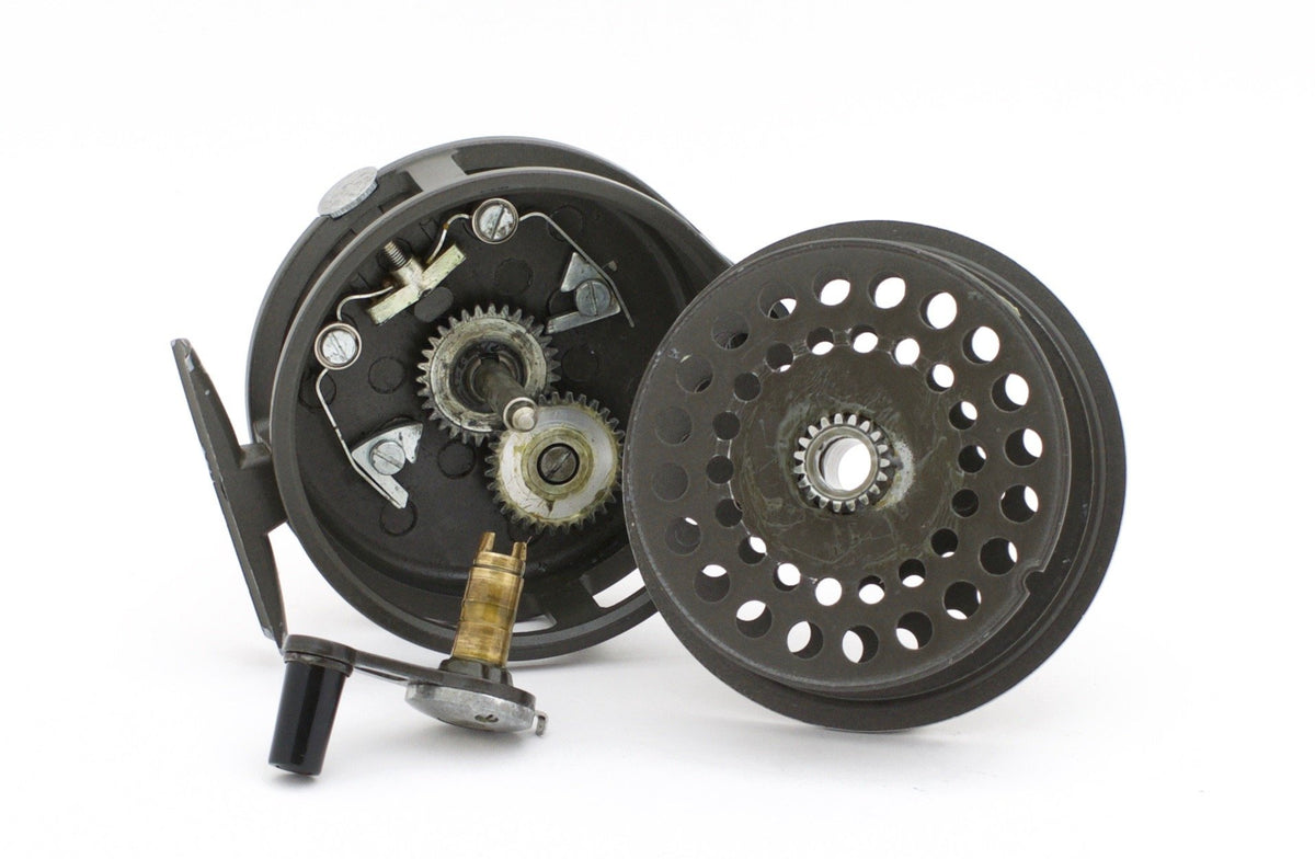 Orvis Magnalite IV Fly Reel and Spare Spool