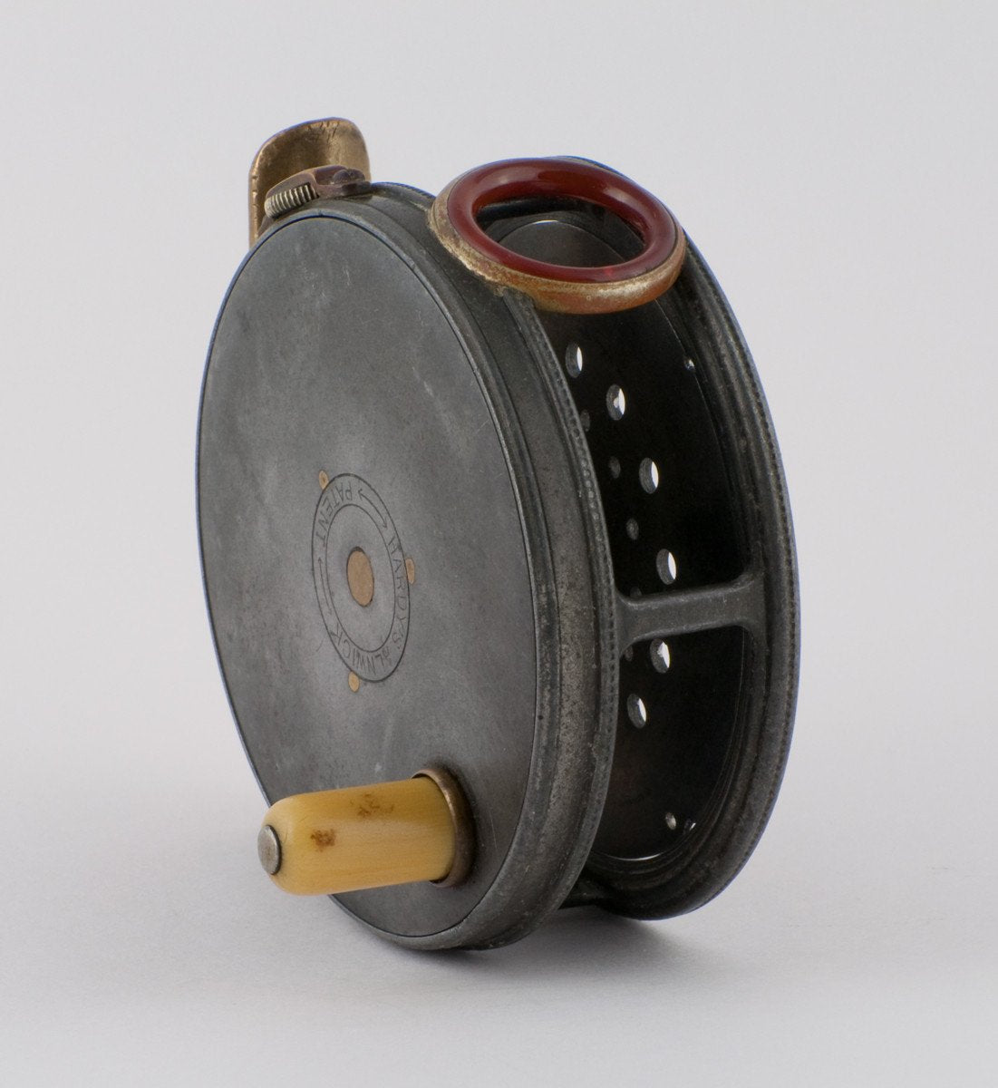 Hardy Perfect 3 1/8" 1912 check w/ red agate