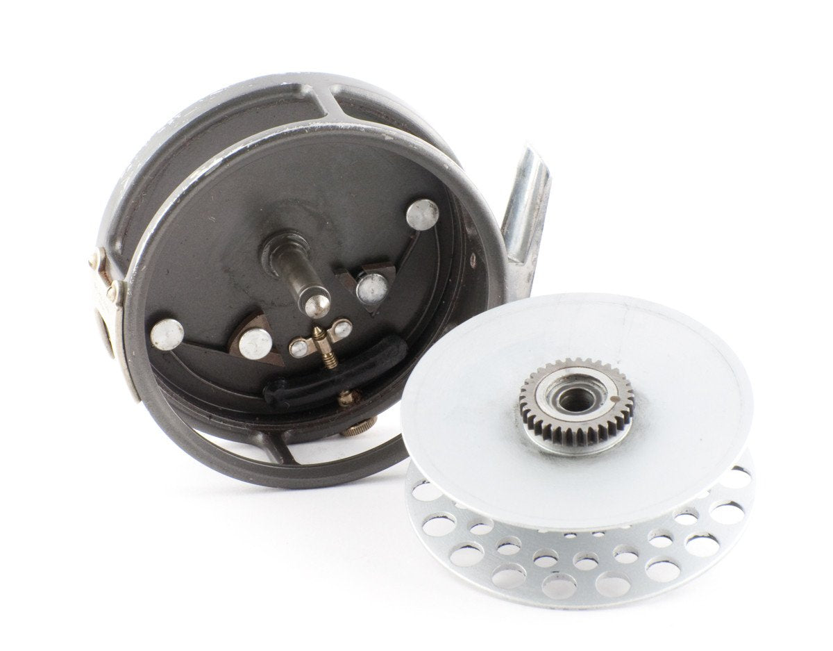 Hardy Featherweight Fly Reel