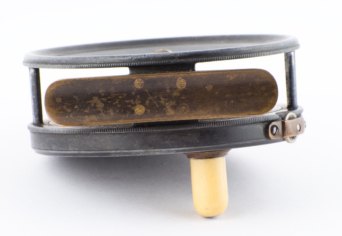 Hardy Perfect 3 3/8" 1896 check fly reel 