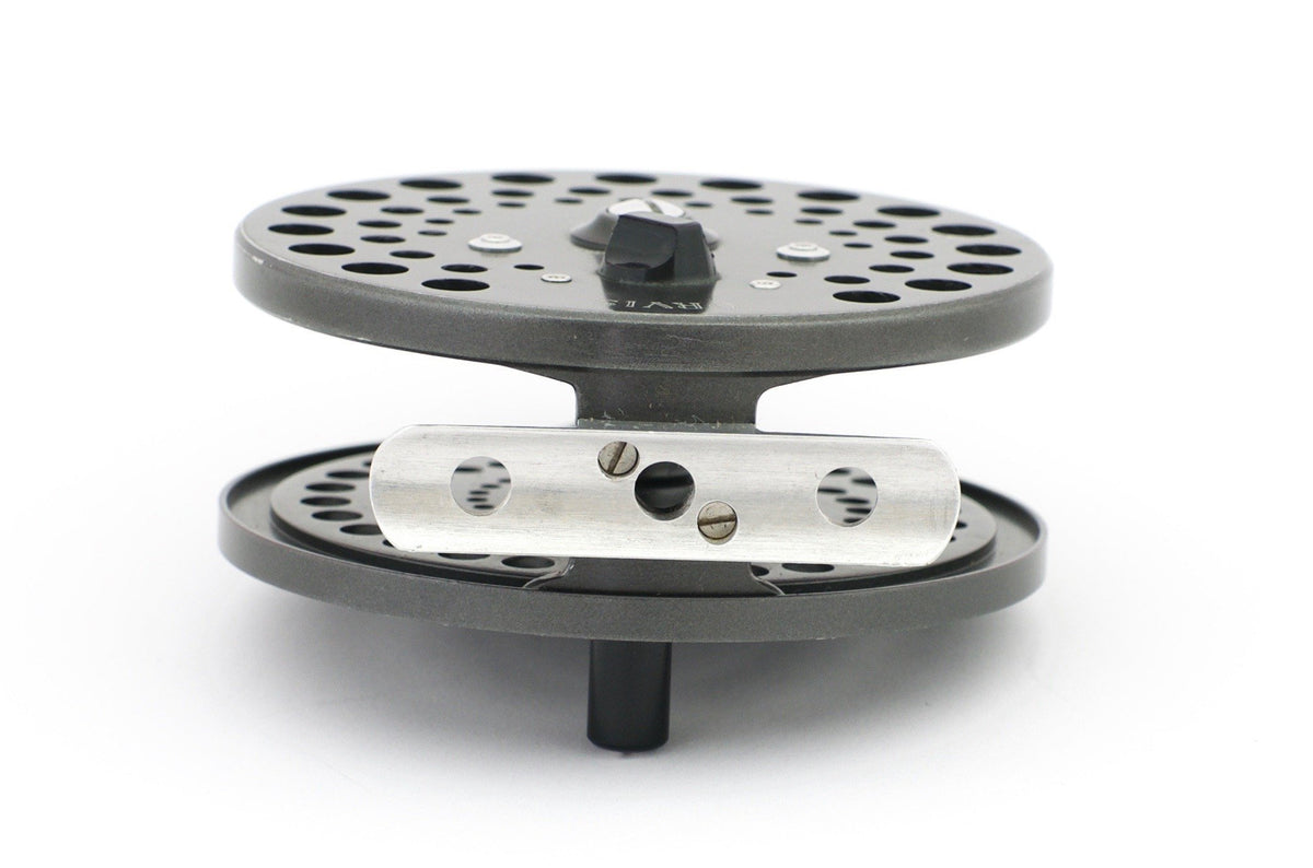 Orvis CFO V Fly Reel - Screwback