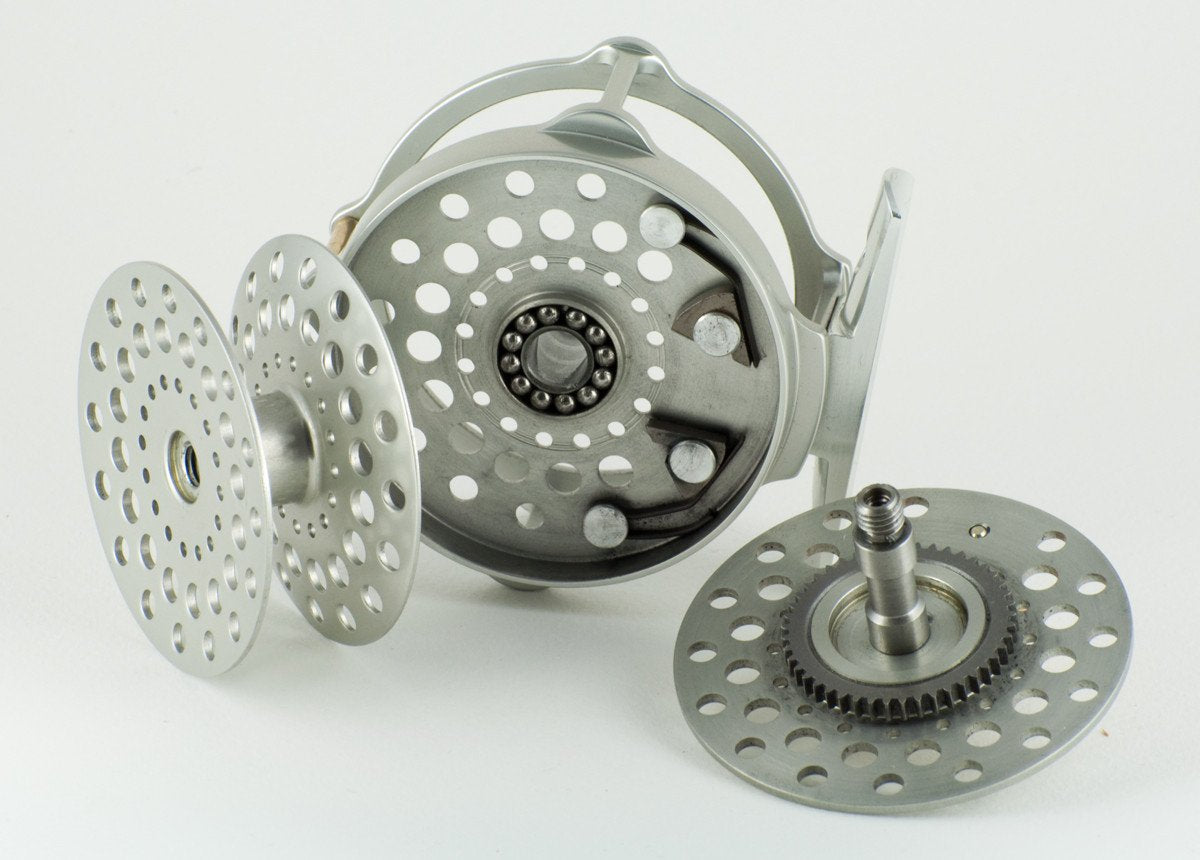ハーディー HARDY BOUGLE BABY LIGHTWEIGHT Hardy Baby Bougle Lightweight Fly Reel - Spinoza Rod Company