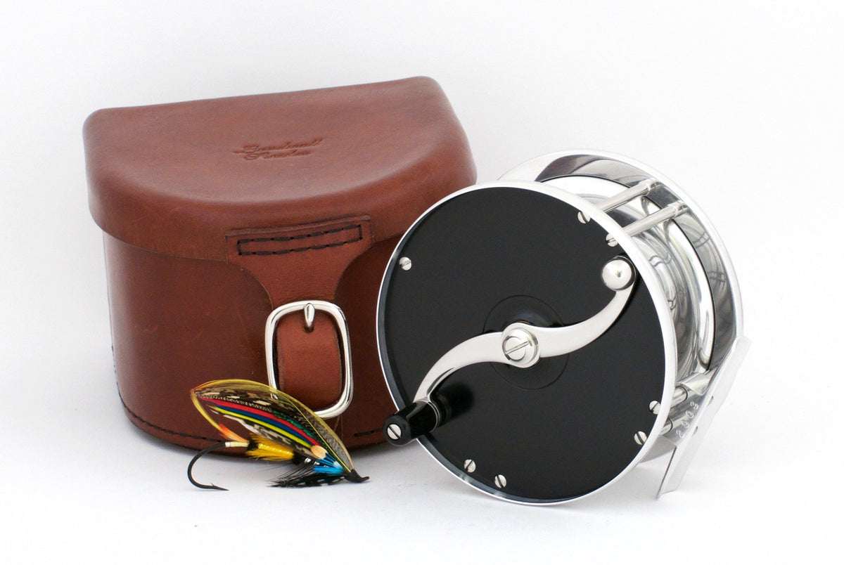 George Lundwall 4.2" Black Glider Disc Fly Reel 