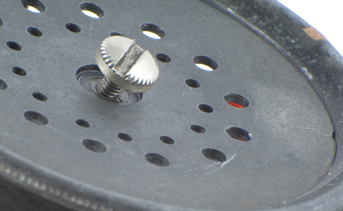 Hardy Perfect 3 1/8" 1912 check w/ red agate 