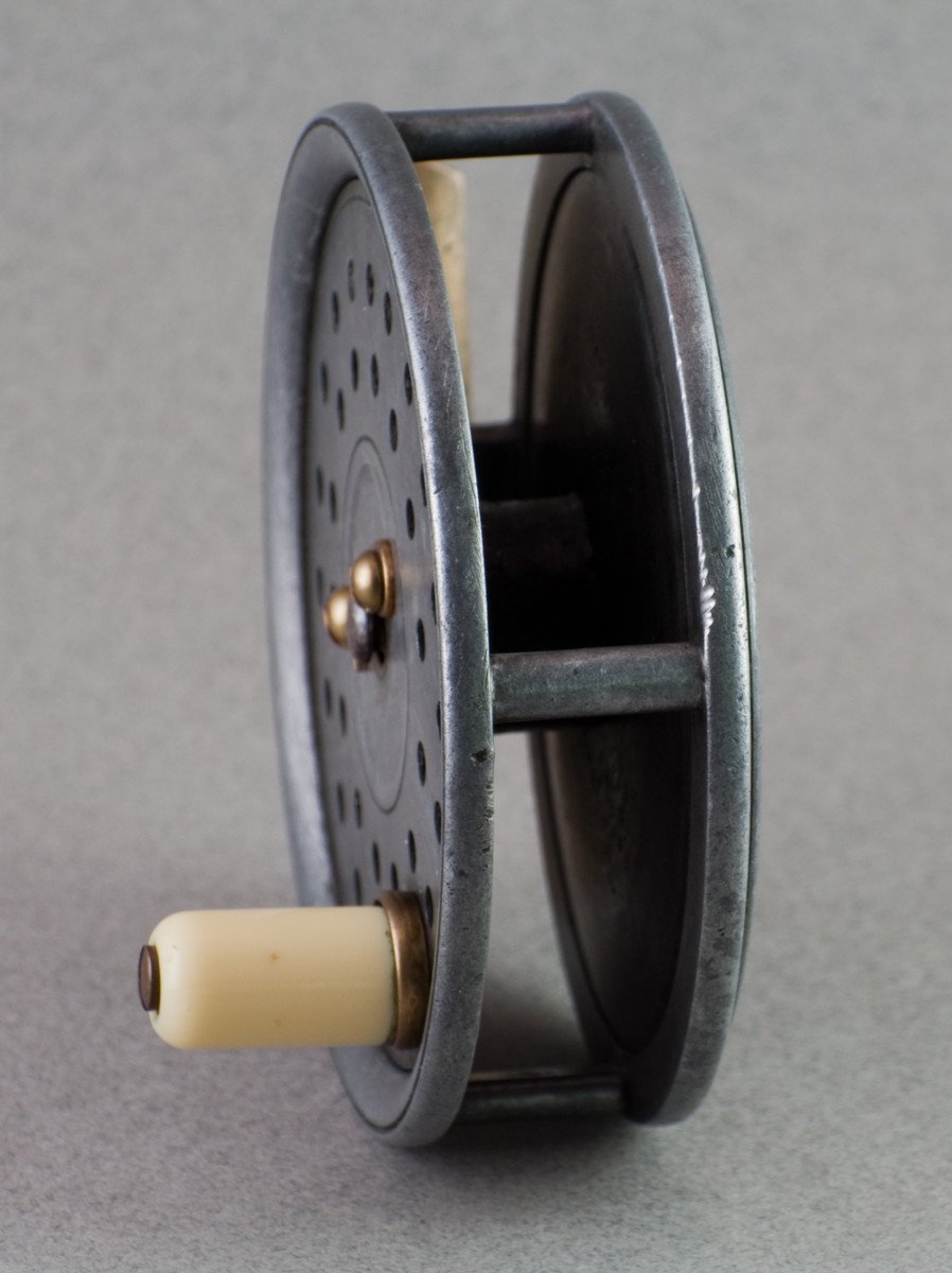 Dingley Fly Reel 3 3/8" - Telephone Latch 