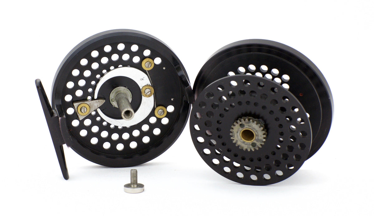 Lee Wulff Ultimate Reel (designed by Stanley Bogdan) - with original Homa leather case