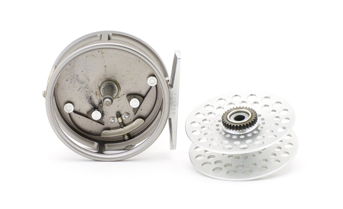 Hardy Featherweight Fly Reel