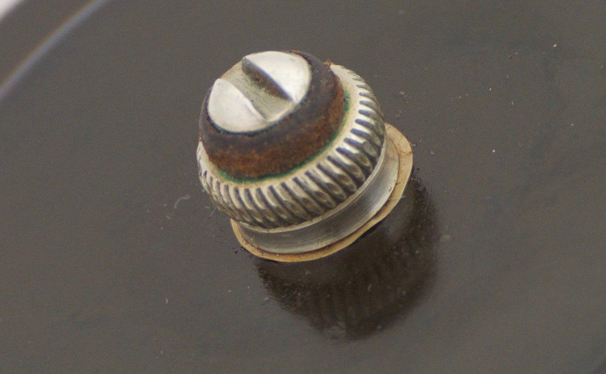 Julius Vom Hofe / H.L. Leonard -- 3" Raised Pillar Fly Reel