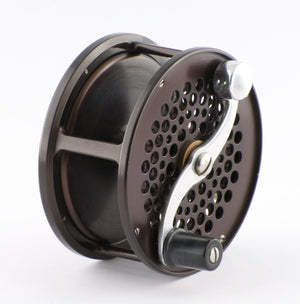 Bogdan Steelhead Fly Reel - ALL BLACK - LHW