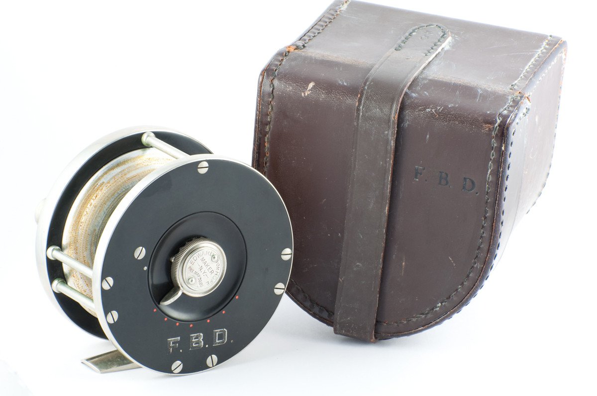Edward Vom Hofe early Model 423 Restigouche 4/0 Fly Reel