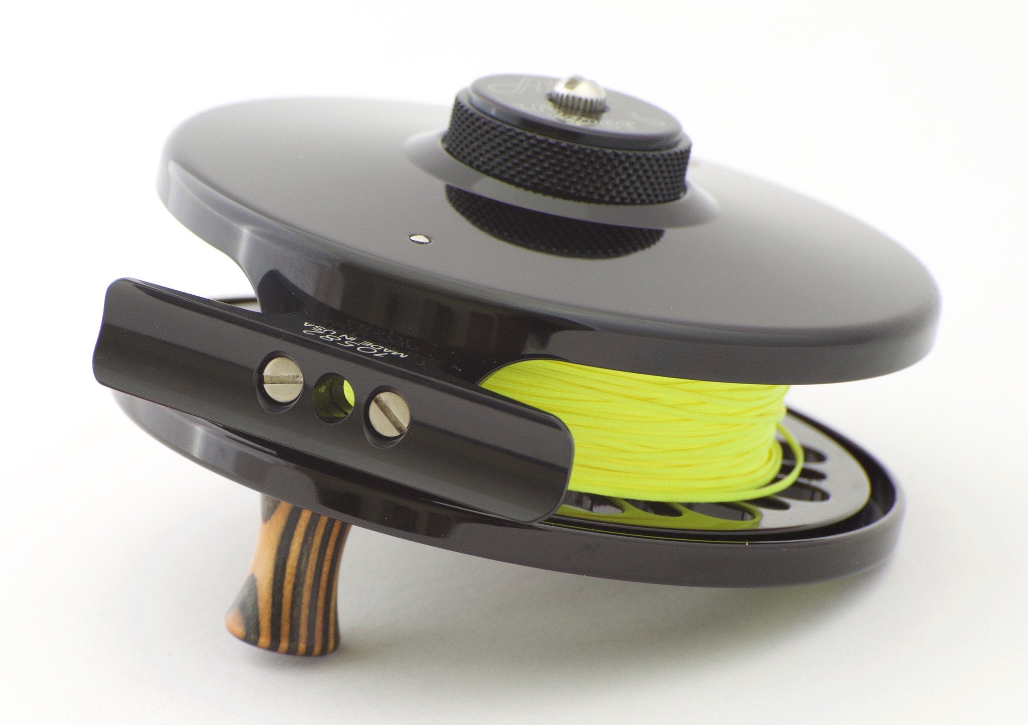 abel super series 5 6 fly reel - 5/6 QC - Brown Trout Graphic A custom rosewood handle adds warmth and tactile luxury Abel Vaya 5/6 Native Rainbow