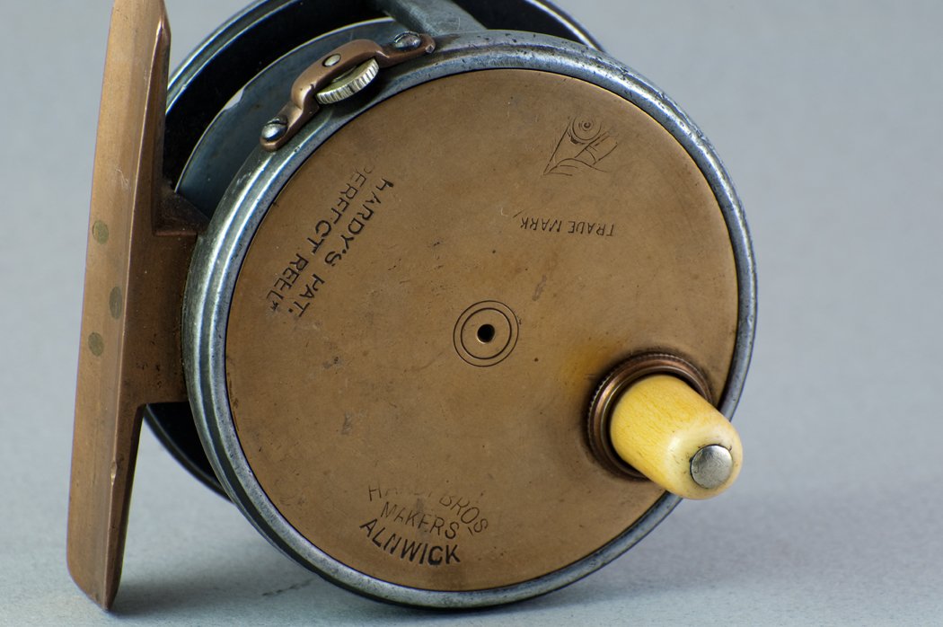 brass fly reel foot Hardy Brass Face Perfect 2 1/2" 1896 Check