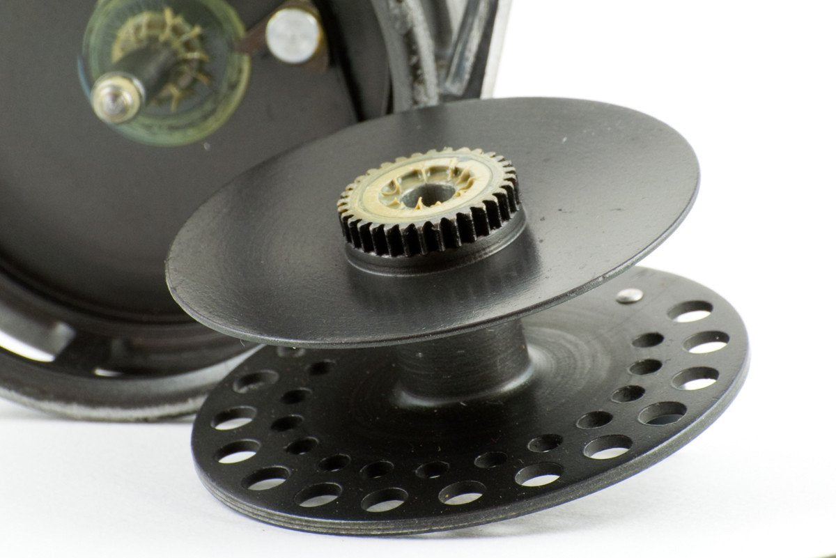 Hardy St. George Fly Reel 3" two-screw latch