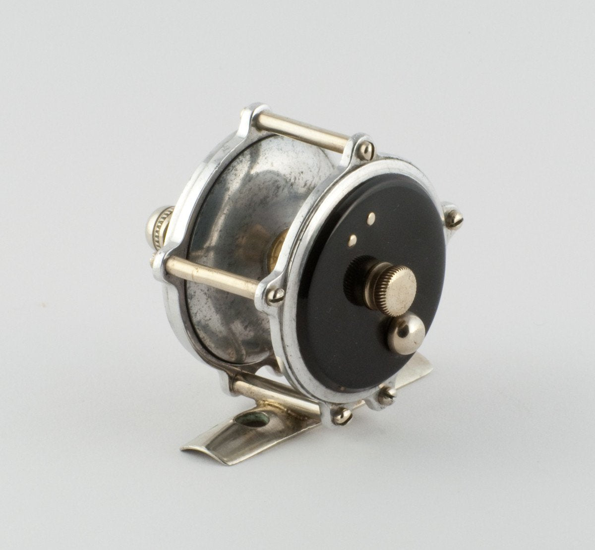 Julius Vom Hofe -- Leonard Mills Model 33 Raised Pillar Fly Reel