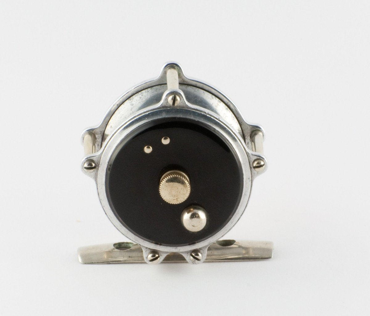 Julius Vom Hofe -- Leonard Mills Model 33 Raised Pillar Fly Reel