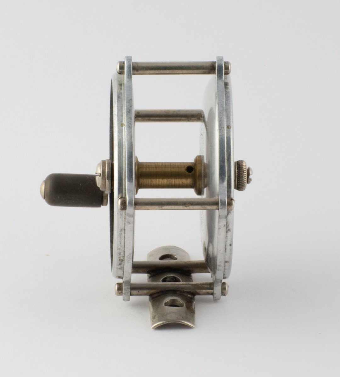 Leonard Mills Model 50A Raised Pillar Fly Reel