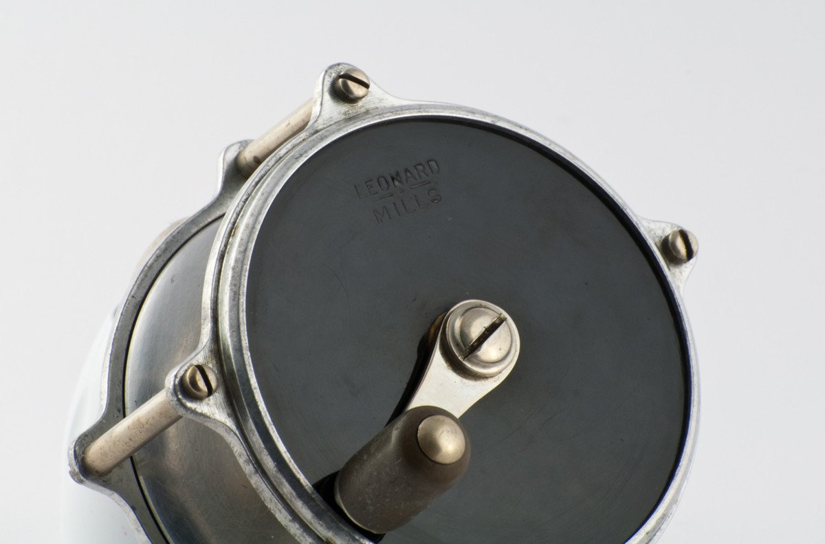 Leonard Mills Model 50A Raised Pillar Fly Reel