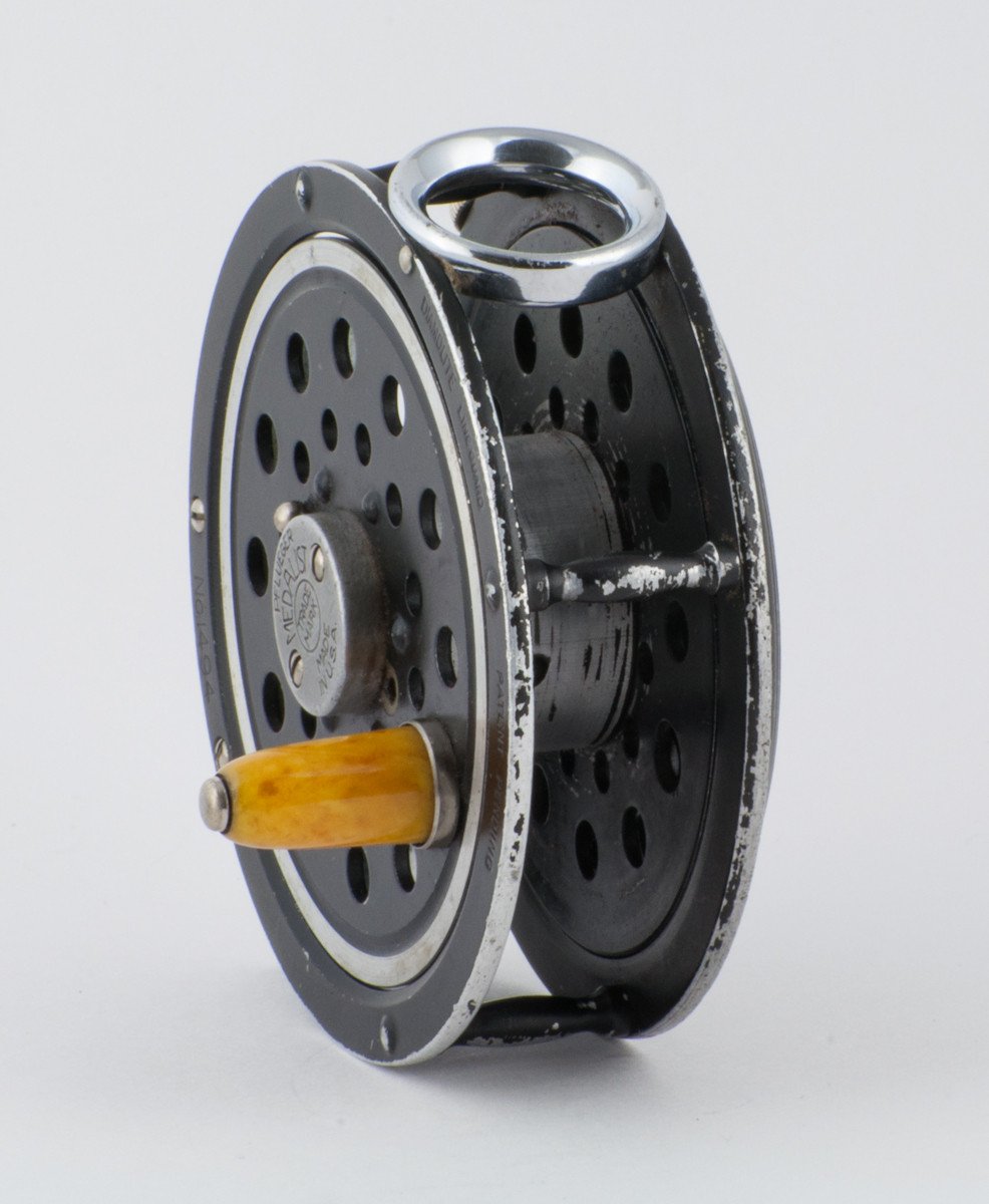 Pflueger Medalist 1494