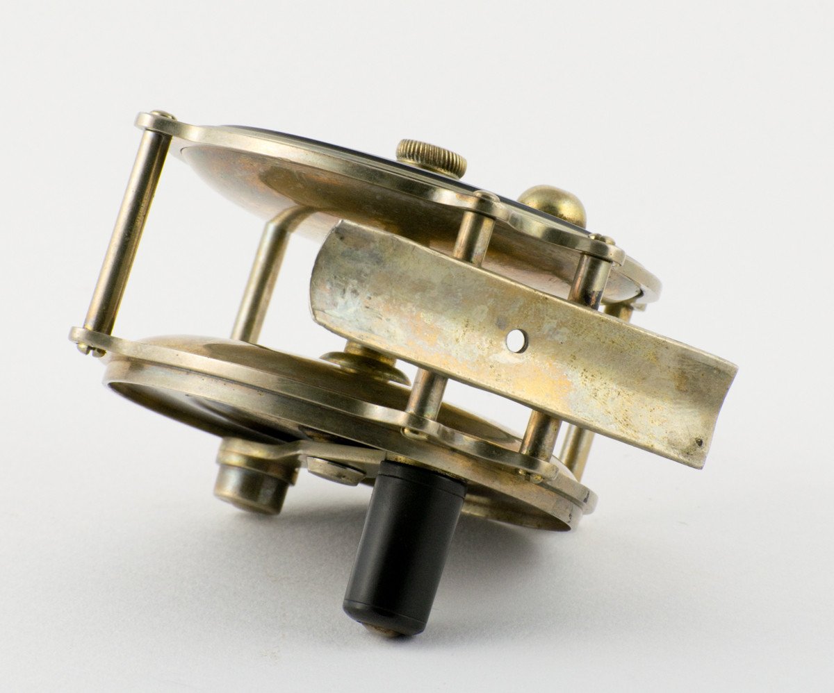 Julius Vom Hofe -- 3" Raised Pillar Fly Reel