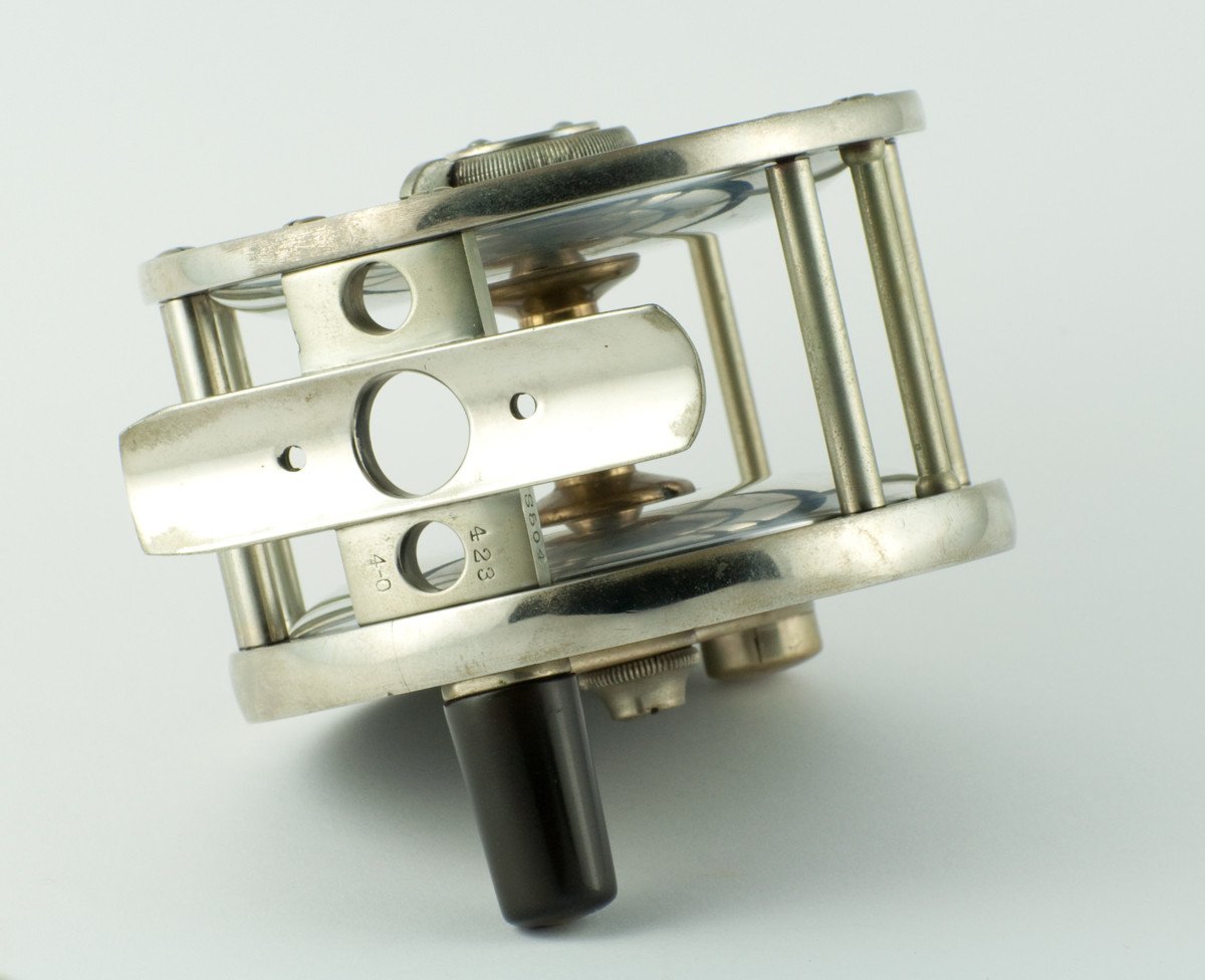 Edward Vom Hofe Model 423 Restigouche 4/0 Fly Reel