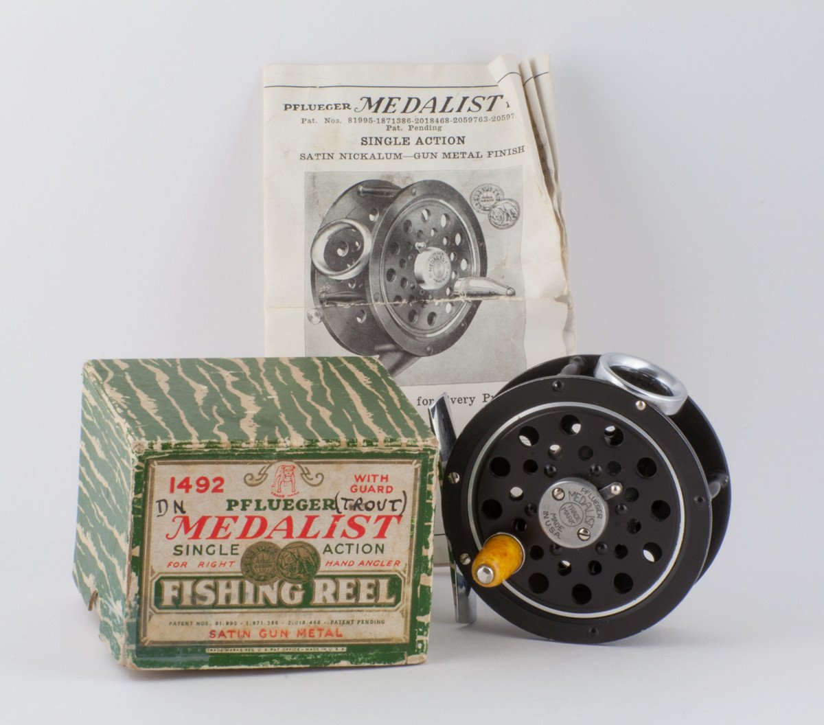 Pflueger Medalist 1492 with box