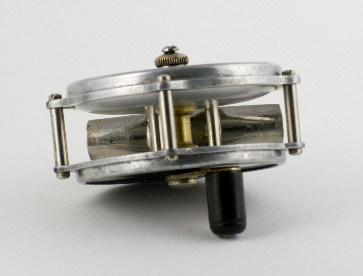 Julius Vom Hofe -- Leonard Mills 3" Raised Pillar Fly Reel