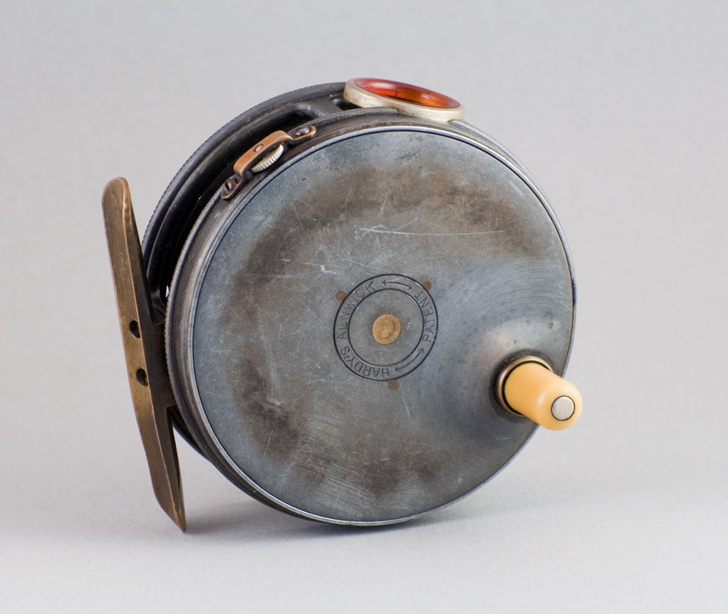 Hardy Perfect 3 3/8" 1912 Check & Red Agate 