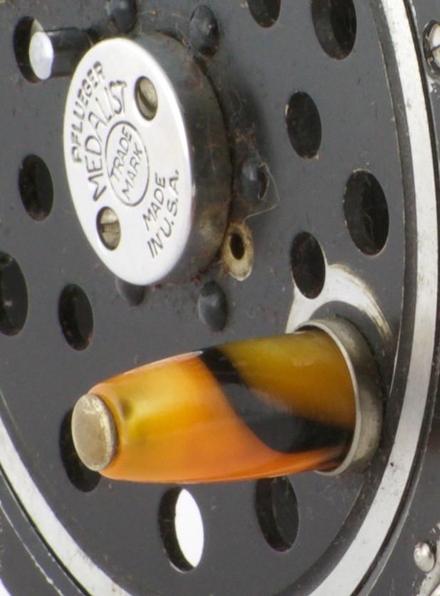 Pflueger Medalist 1495