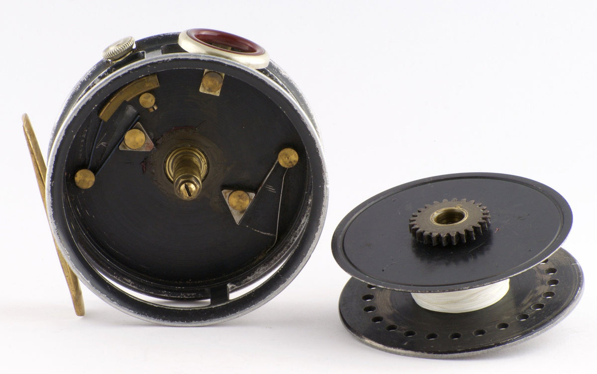 JW Young 3 3/8" Pattern 15A red agate fly reel