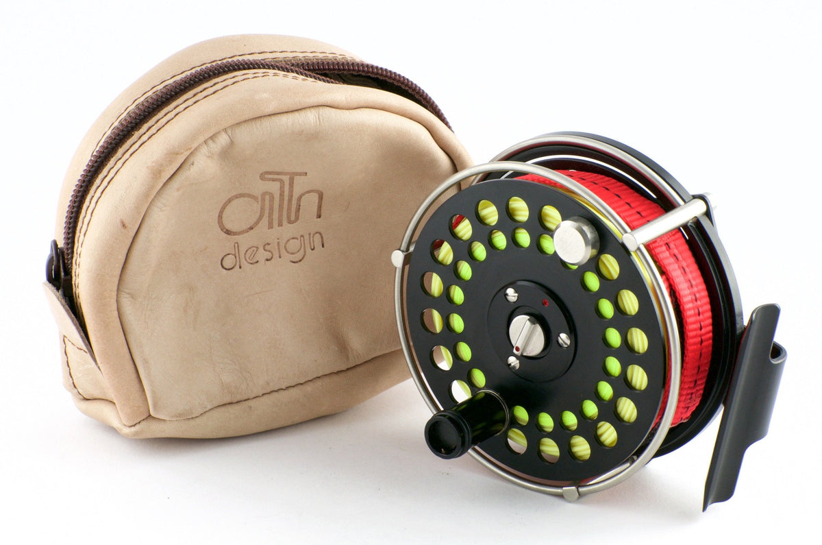 Ari 't Hart F3 Lake Taupo fly reel and spare spool