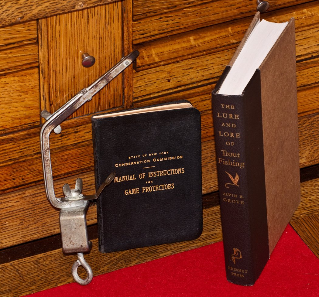 Roy Steenrod Catskill Collectibles - Vise, Game Warden Manual, Book 