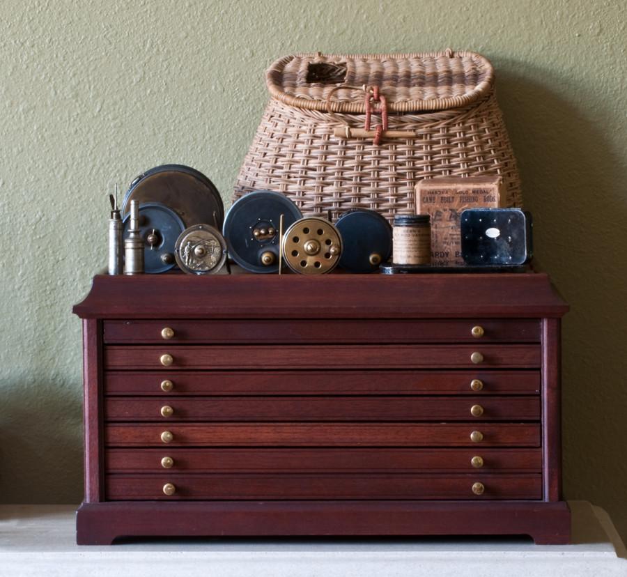 Fly Chest - Mahogany 