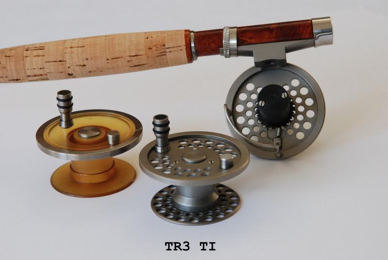 Schukken Design 4wt Titanium / PEI fly reel