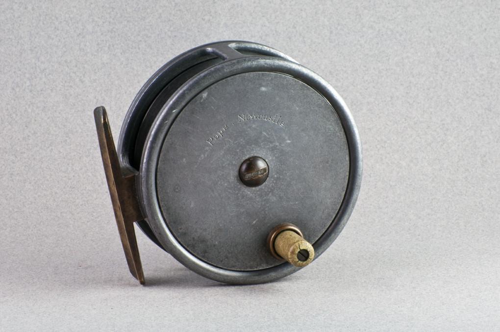 JW Young Fly Reel 3 3/8" Pape Newcastle 