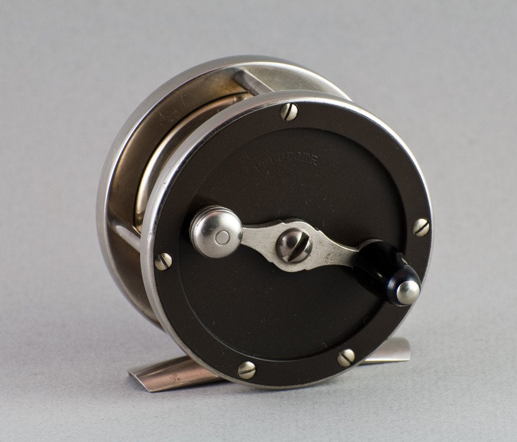 Pflueger Hawkeye Fly Reel - 60 yd