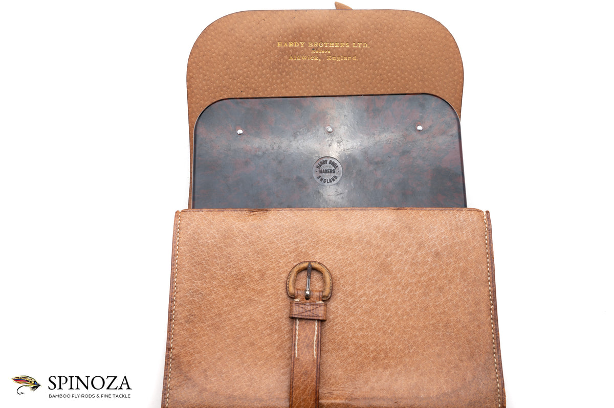 Hardy Neroda Compendium - 40 Clip Box with a Leader Wallet and Scale