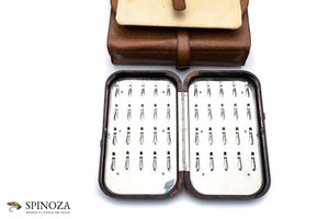 Hardy Neroda Compendium - 40 Clip Box with a Leader Wallet and Scale