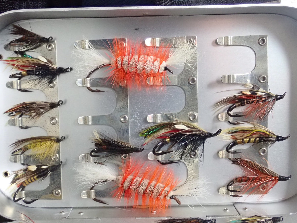 Wheatley Clip Fly Box w/ Flies 
