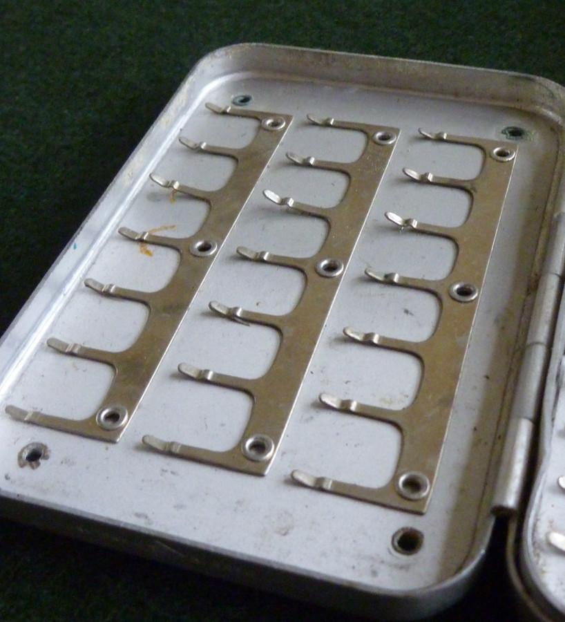 Wheatley Fly Box (small) 51 clips 