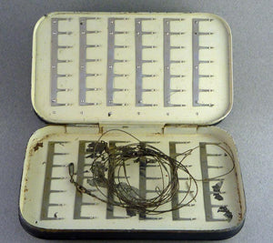 Malloch Japanned Fly Box (clips) - with wet flies 