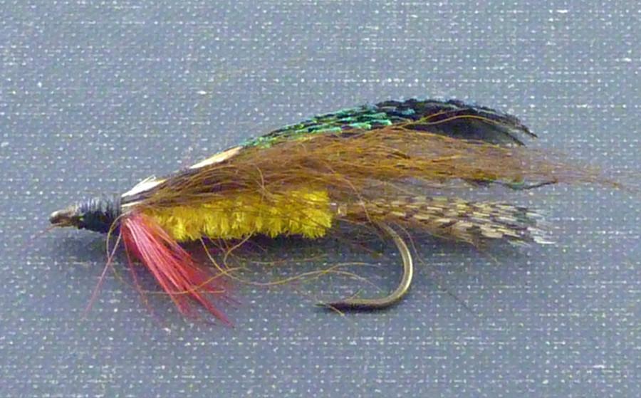 Perrine #97 Streamer Fly Box - with 72 flies