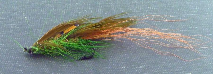 Orvis Salmon/Streamer Fly Box (magnets) with 26 flies 