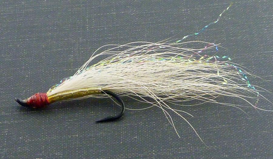 Orvis Salmon/Streamer Fly Box (magnets) with 26 flies 