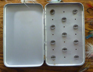 Orvis Salmon/Streamer Fly Box (magnets) with 26 flies 