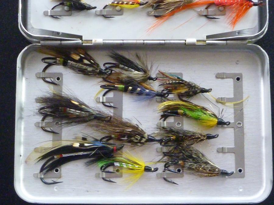 Perrine Salmon Fly Box (clips) with 58 flies 