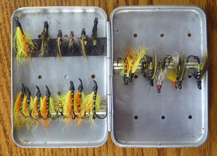 Perrine Fly Box with 22 double hook salmon flies 