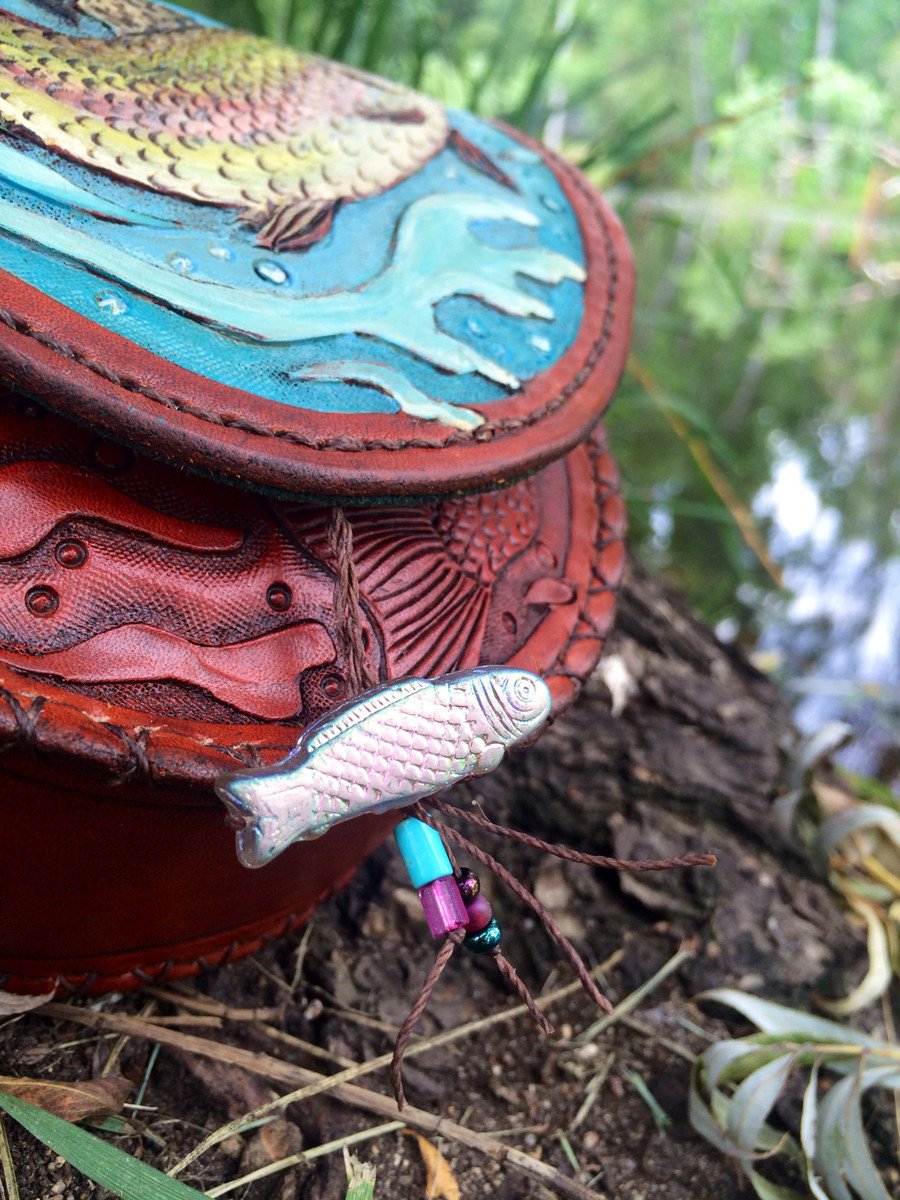 Annie Margarita Leather Reel Case - "Rockin' Rainbows"