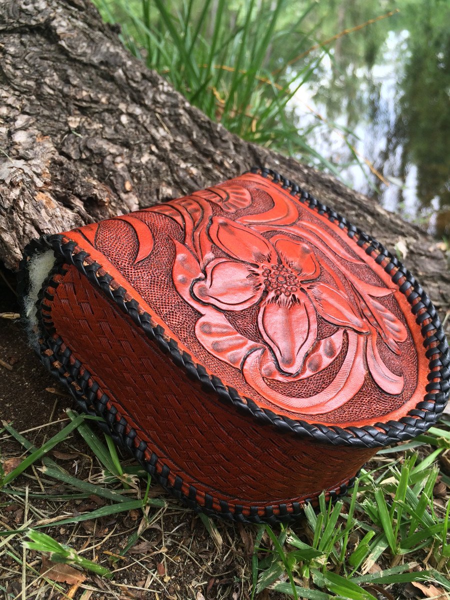 Annie Margarita Leather Reel Case - "Western Rose" 